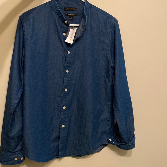 Banana Republic Band Collar Shirt 